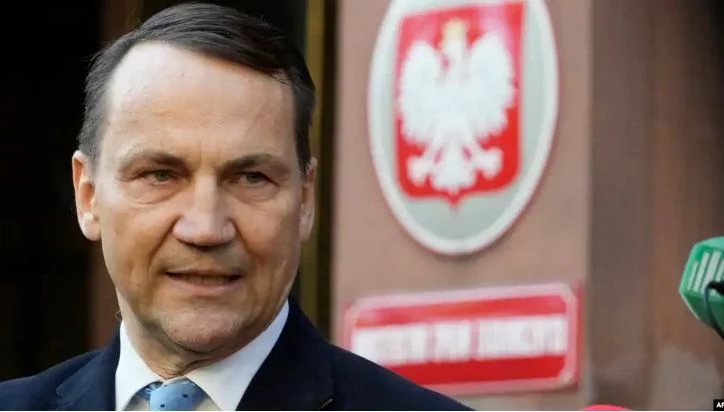 Изображение 1 для Польша закроет российское консульство в Кракове