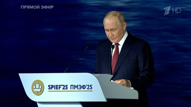 Путин полностью проигнорировал войну в Украине в своей речи на ПМЭФ - изображение 1
