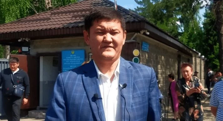 Полицейские остановили машину сторонников Думана Мухаммедкарима - изображение 1