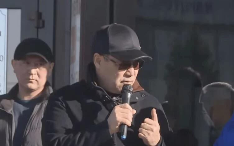 Kyrgyz president alleges “revolution” plot behind market vendors’ protests - изображение 1