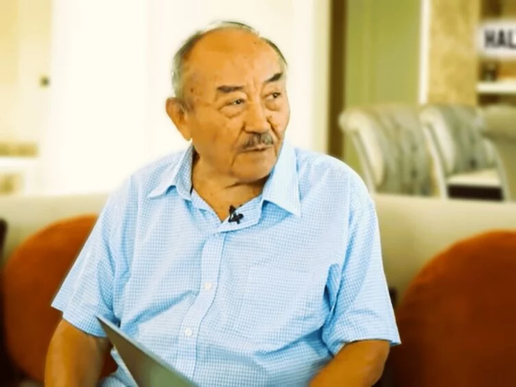 Living classic of Kazakh literature says “choose school, not mosque” - изображение 1