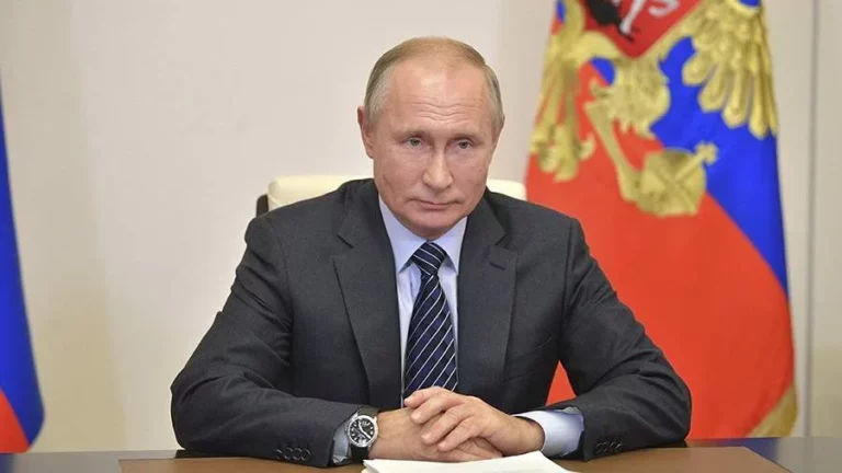 Владимир Путин так и не прокомментировал обрушение двух мостов и атаки на дальнюю авиацию - изображение 1