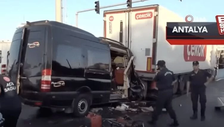 МИД РК: Госпитализированный после ДТП в Анталье казахстанский турист погиб - изображение 1