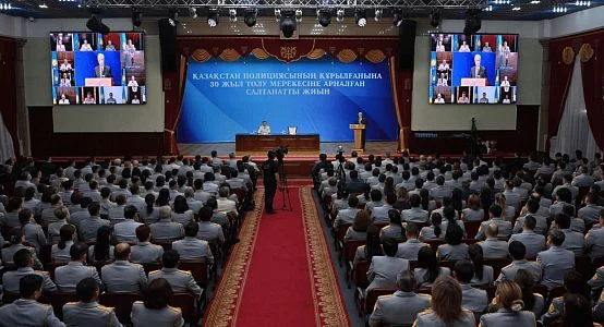 Что сказал Токаев о репутации правоохранительной системы, провокаторах и о зарплате сотрудников полиции? - изображение 1