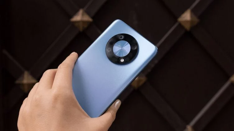 Новый HUAWEI nova Y90: прорыв в области визуализации и дизайна - изображение 1