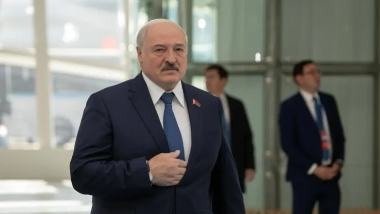 Лукашенко помиловал 16 человек - изображение 1