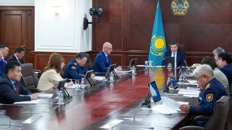Бектенов поручил разработать новую наркополитику - изображение 1
