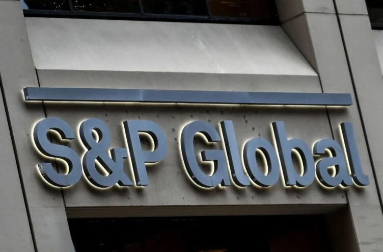 S&P улучшило прогноз Республики Казахстан со стабильного на позитивный - изображение 1