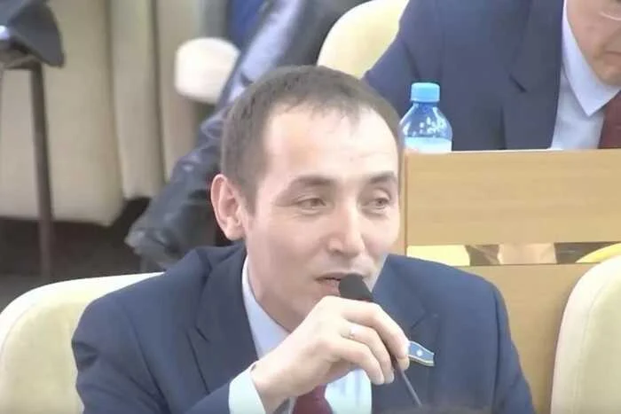За интервью турецкому блогеру о независимой Якутии депутата хотят исключить из Ил Тумэна - изображение 1