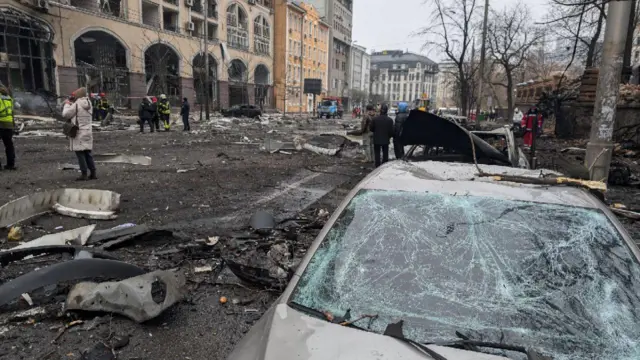 Евросоюз и Великобритания вызвали послов России из-за ударов по Киеву - изображение 1