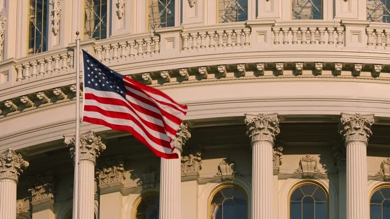 В США предложили ограничить сроки действия студенческих и журналистских виз - изображение 1