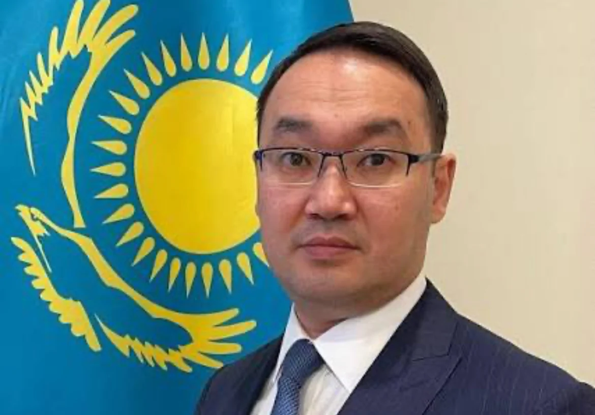 Изображение 1 для Токаев освободил Ержана Ашикбаева от должности посла в США