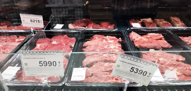 Себестоимость говядины 2500 тг за кг, но казахстанцы платят по 5000 — депутаты - изображение 1