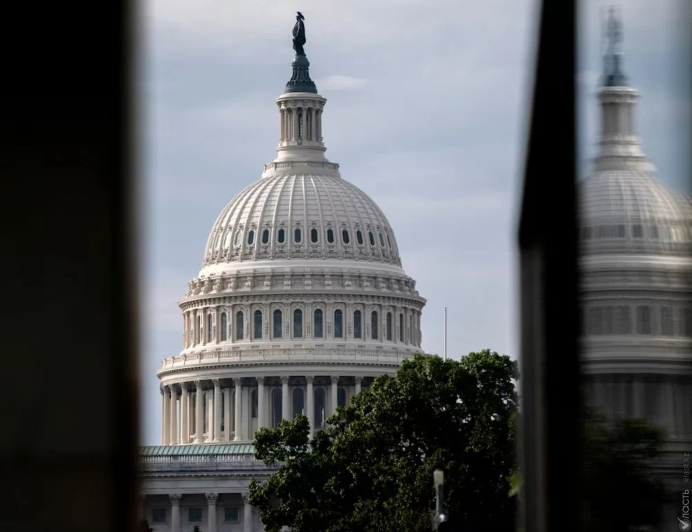 Изображение 1 для Правительство США частично приостанавливает работу