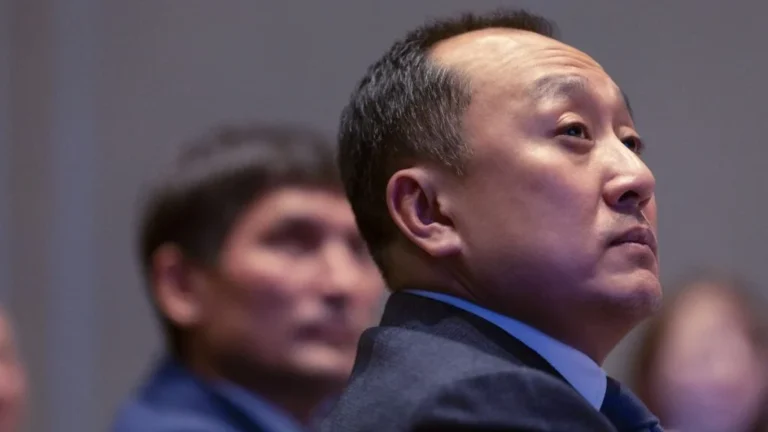 Вячеслав Ким купил компанию Галимжана Есенова, которая владеет долей в Kcell - изображение 1
