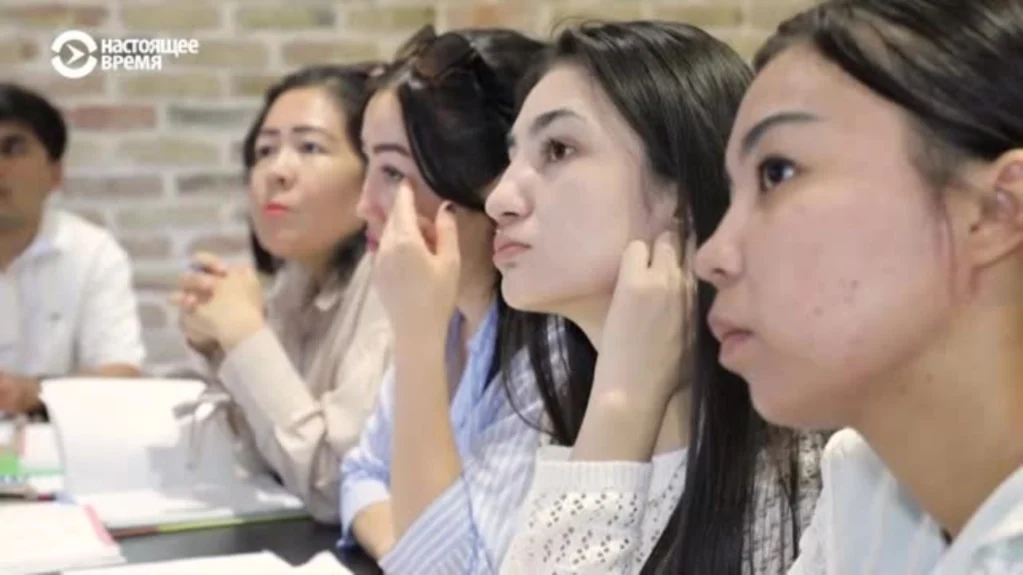 Изображение 1 для В Узбекистане набирают популярность курсы немецкого языка