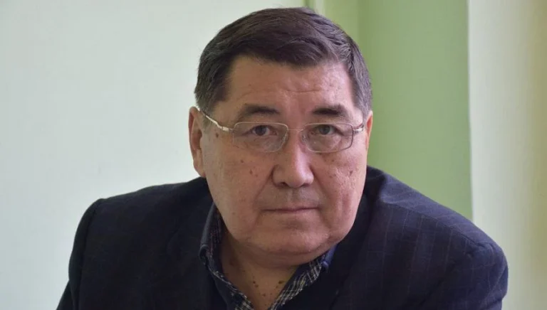 Депутат Бапи: ЕСУ это российские олигархи, санкции и контроль над казахстанской экономикой - изображение 1