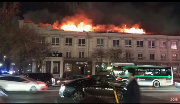 В Алматы горит офис компании Ordabasy Group: объявлен пожар второго ранга - изображение 1