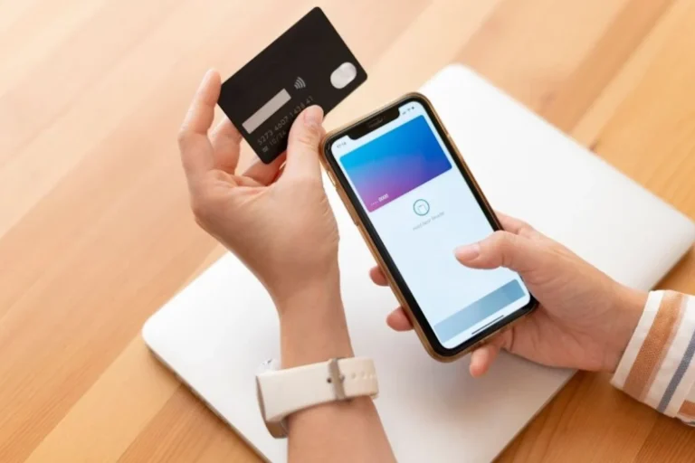 В Казахстане ввели запрет на банковские переводы во время телефонного разговора - изображение 1