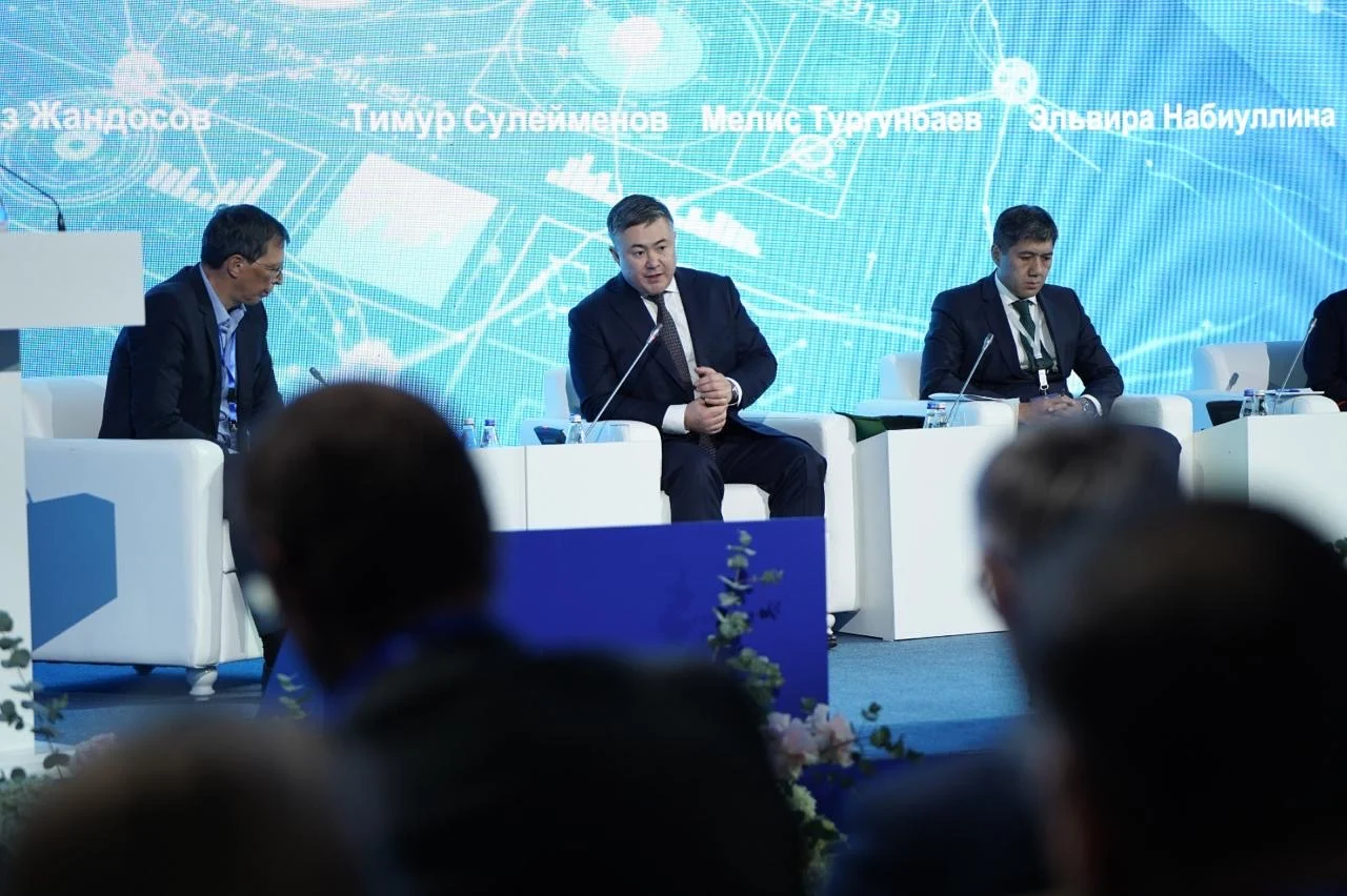 Изображение 1 для Нацбанк Кыргызстана рассказал о возвращении из России мигрантов, но сохранении нехватки работников и начале импорта рабочей силы