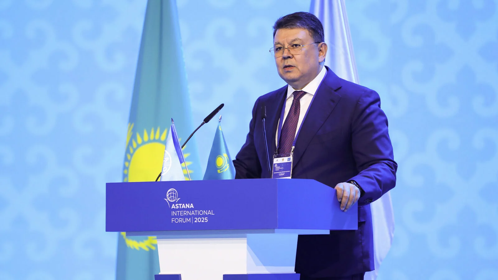 Изображение 1 для Бозумбаев пообещал модернизировать 600 объектов водной инфраструктуры по комплексному плану на 2024–2028 годы