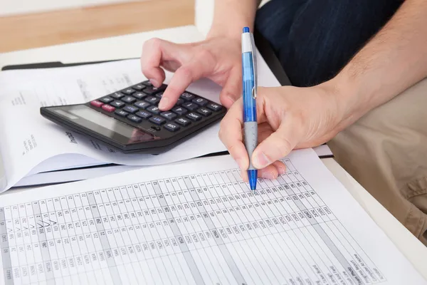 Расходы на обслуживание госдолга стали самым быстрорастущим пунктом бюджета — аналитик - изображение 1