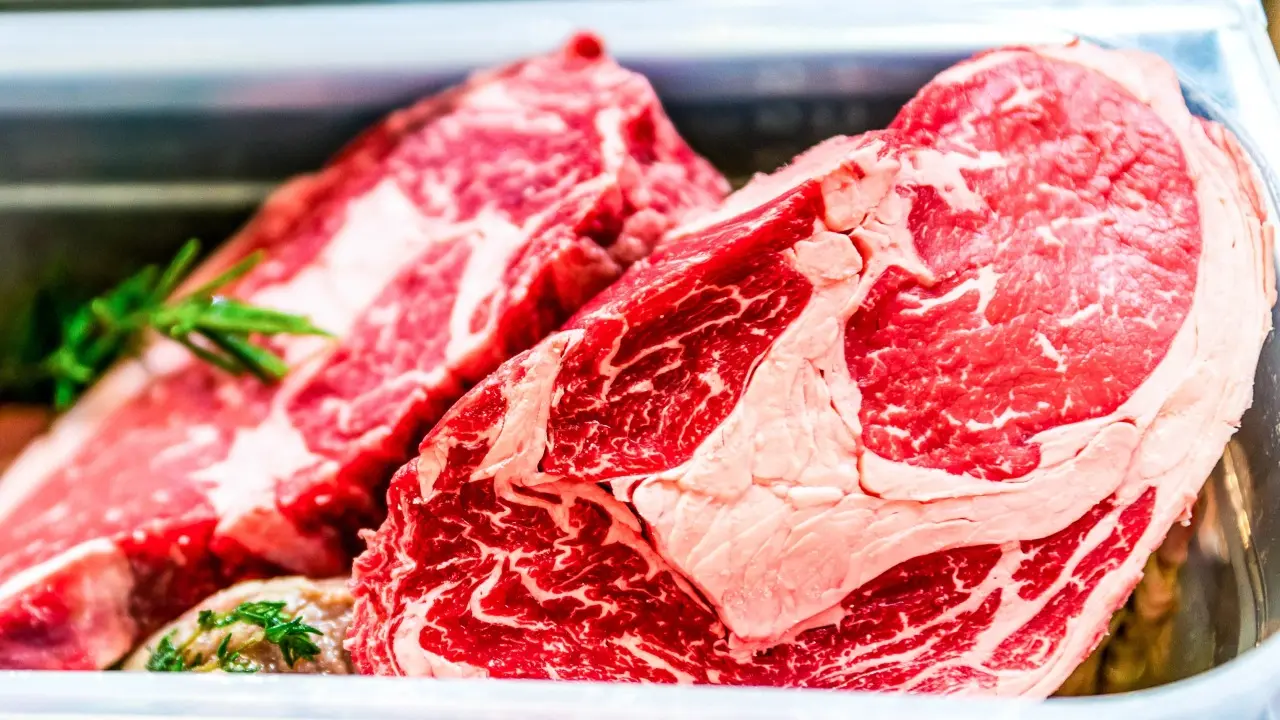 Изображение 1 для В Минсельхозе пообещали стабильные цены на мясо до конца года