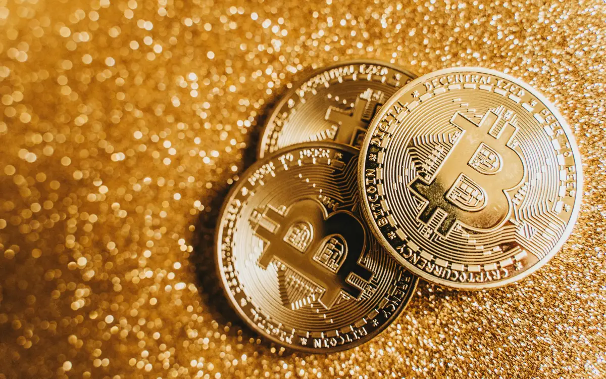 Изображение 1 для Биткоин открыл декабрь значительным падением