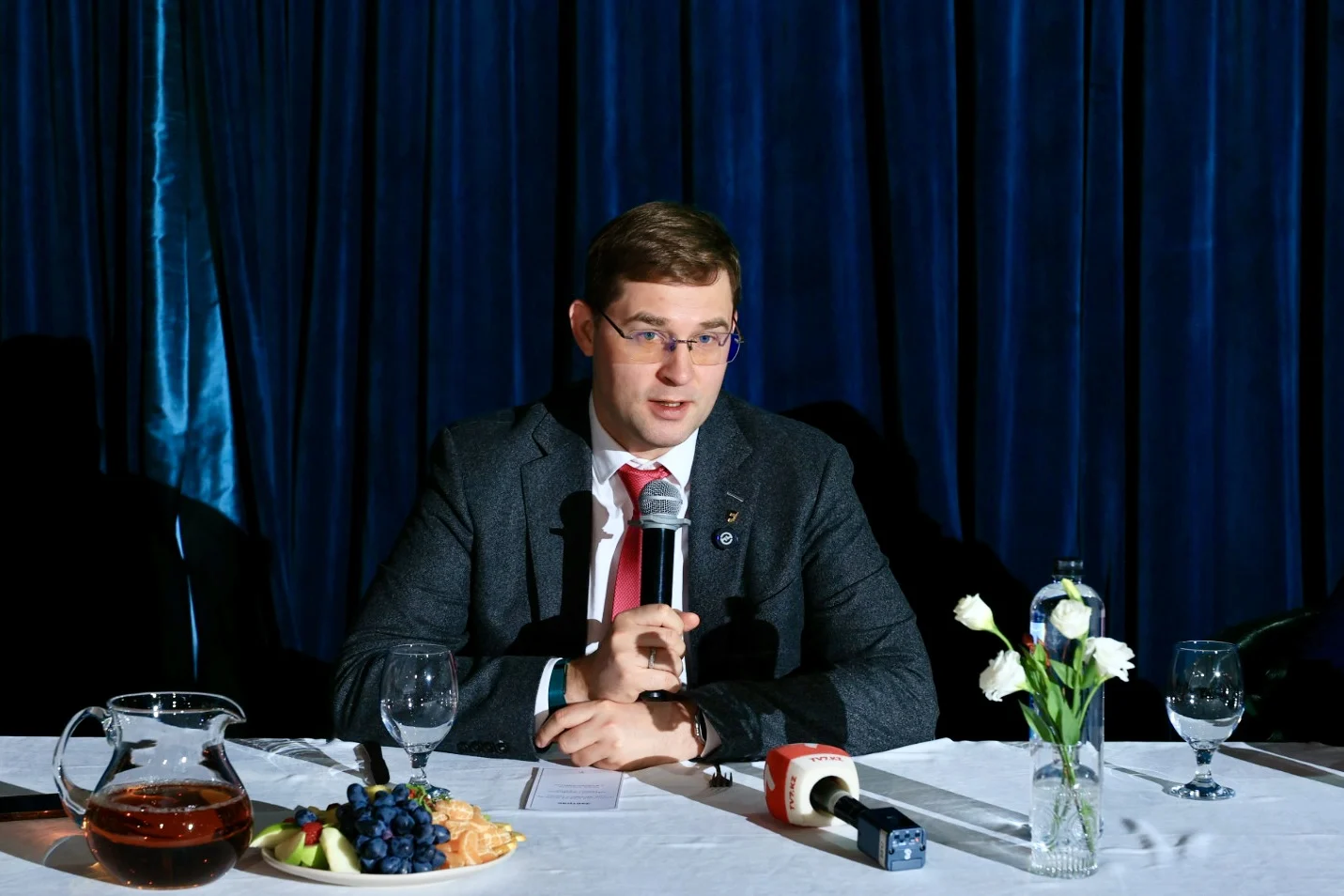 Изображение 1 для Что рассказал Тимур Турлов на встрече с журналистами?