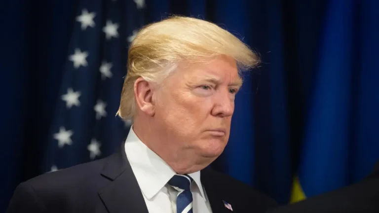 Дональд Трамп подал иск к BBC на 5 млрд долларов - изображение 1