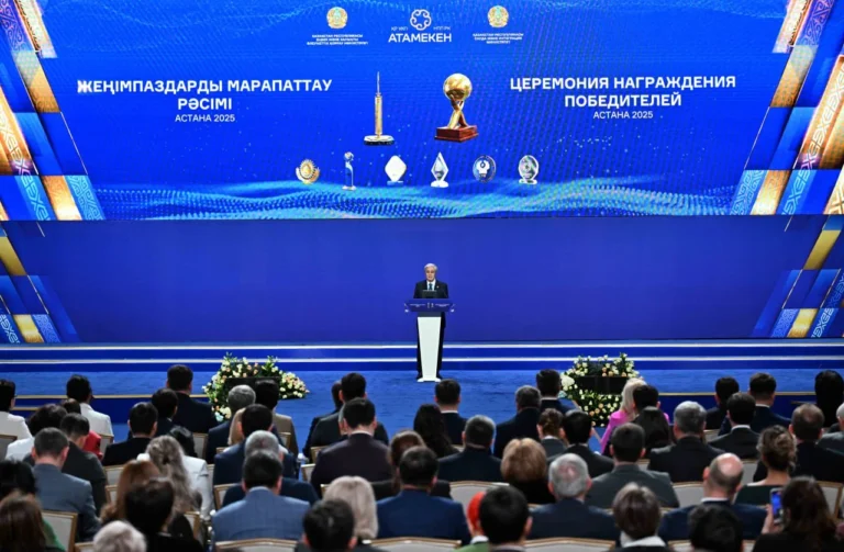 Перед правительством по-прежнему стоит задача обеспечения качественного экономического роста — Токаев - изображение 1