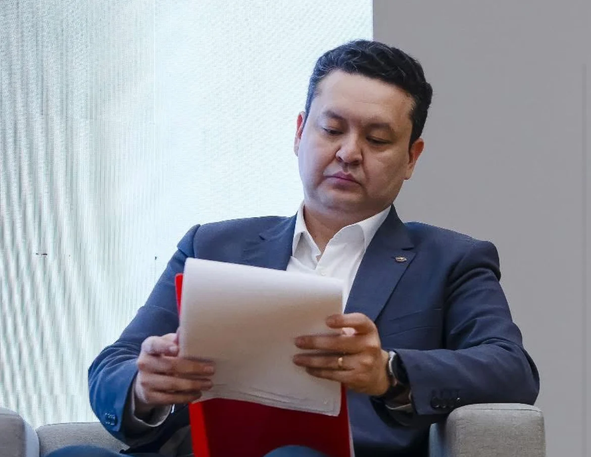 Изображение 1 для Бывший замминистра здравоохранения Олжас Абишев указал на пробелы в программе «Digital Kazakhstan»