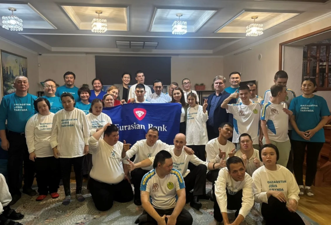 Изображение 6 для Как совмещать банковскую карьеру и волонтёрство, которое может изменить жизнь