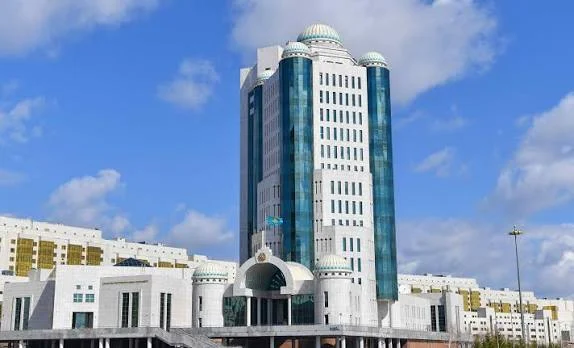 Какие ещё законы одобрил Сенат наряду с поправками о «пропаганде ЛГБТ»? - изображение 1