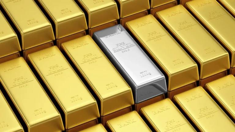 Золото, серебро и платина обновили свои исторические максимумы - изображение 1