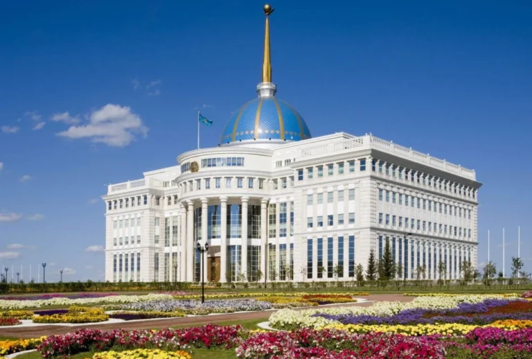 Доходы супруг сотрудников Акорды: кто заработал больше всех в 2024 году? - изображение 1