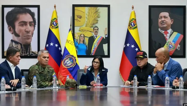 Временная глава Венесуэлы обратилась к США с предложением о сотрудничестве - изображение 1