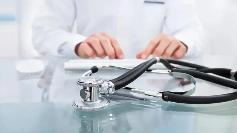 Казахстанцы не смогут снять пенсионные накопления на лечение - изображение 1