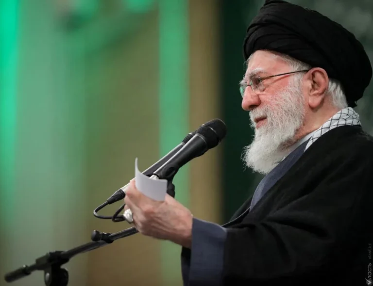 Аятолла Хаменеи предупреждает: Атака США спровоцирует региональную войну - изображение 1