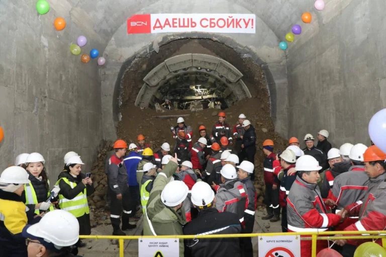 В Алматы проложили тоннель к новой станции метро «Калкаман» - изображение 1