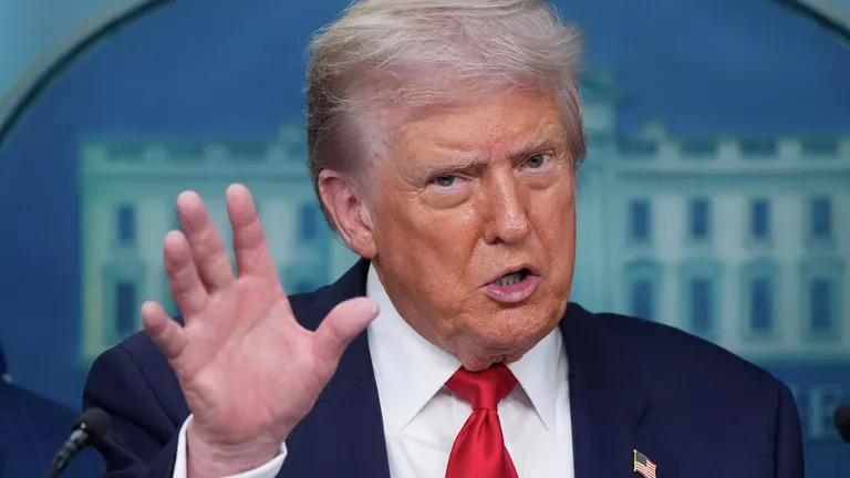 Трамп угрожает уничтожить электростанции Ирана - изображение 1