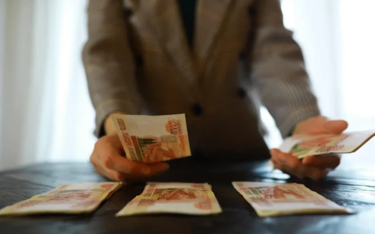 Экономика России рискует погрузиться в затяжную рецессию - изображение 1