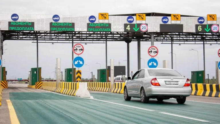 ₸100 млрд соберут с платных дорог в Казахстане, но лишь 30% уйдёт на их содержание - изображение 1