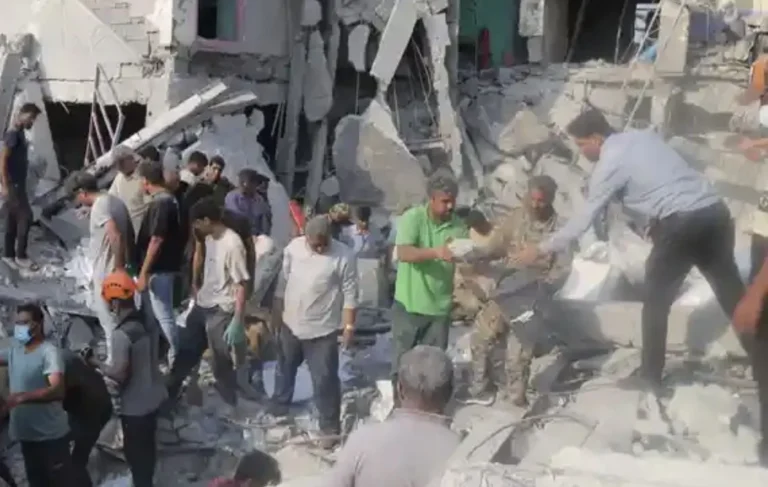 Трамп возложил вину за удар по школе для девочек на Иран - изображение 1