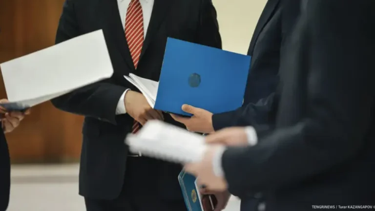 Новый закон: отбор со школы и запрет на азарт для чиновников - изображение 1