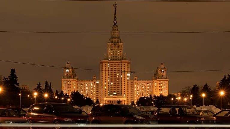 Российским вузам поручили обеспечить набор студентов на военную службу - изображение 1