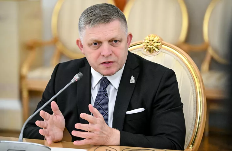 Прибалтийские страны не пустят борт премьера Словакии в Москву через своё небо - изображение 1