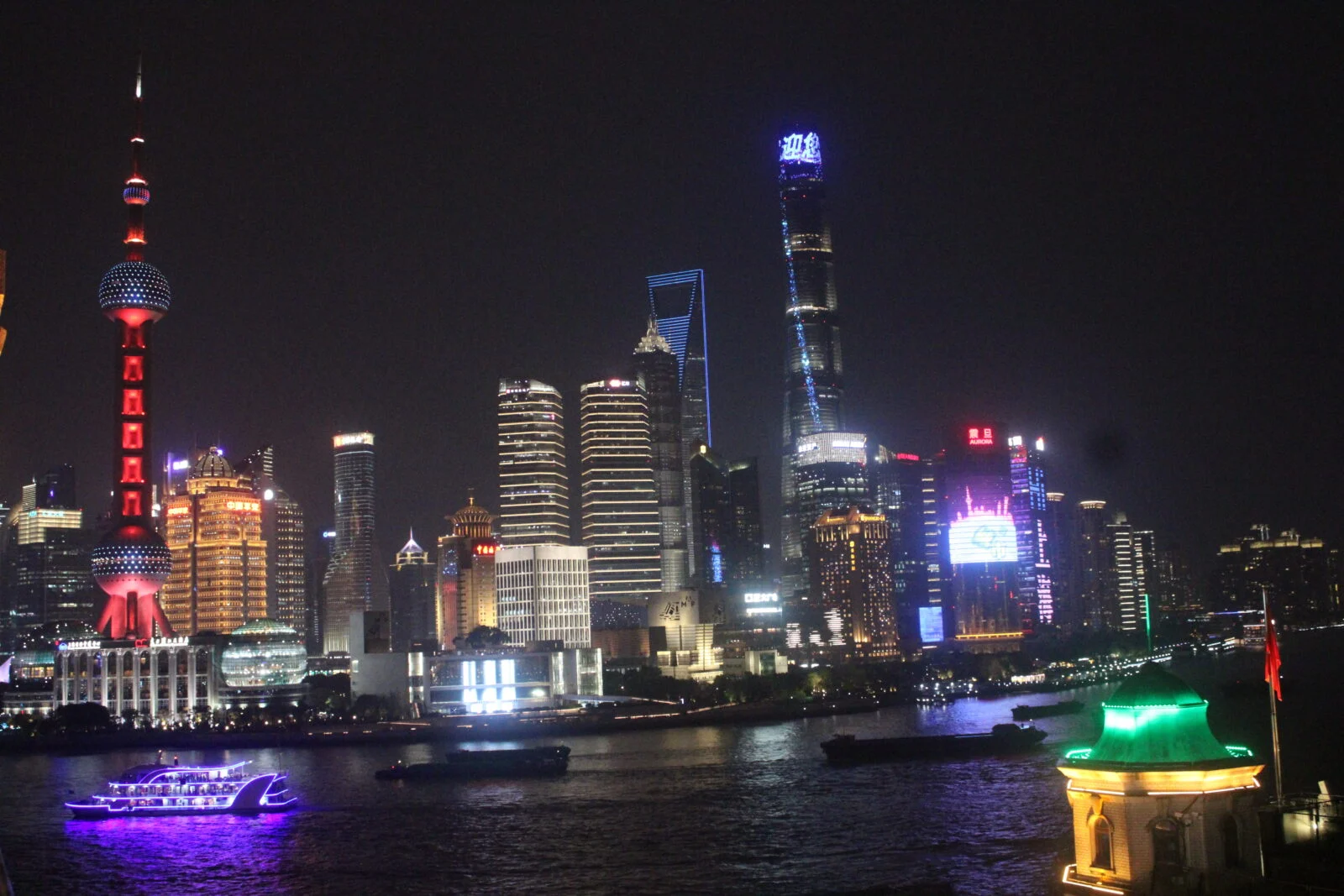 Изображение 8 для Чем Шанхай удивит казахстанцев