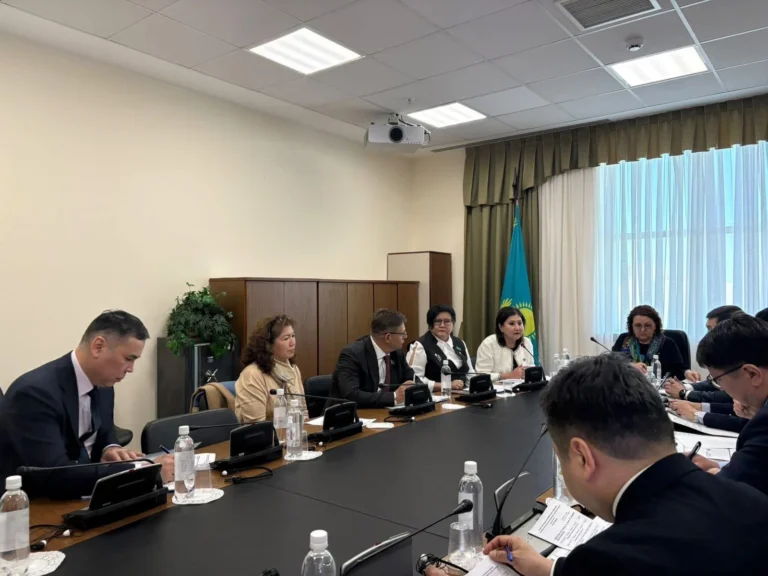 В AMANAT усомнились в реформе ОСМС: меняются инструменты, не система - изображение 1