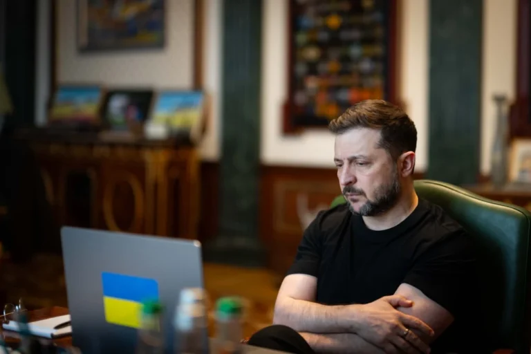 Решение Киева отказаться от ядерного оружия было ошибкой — Зеленский - изображение 1